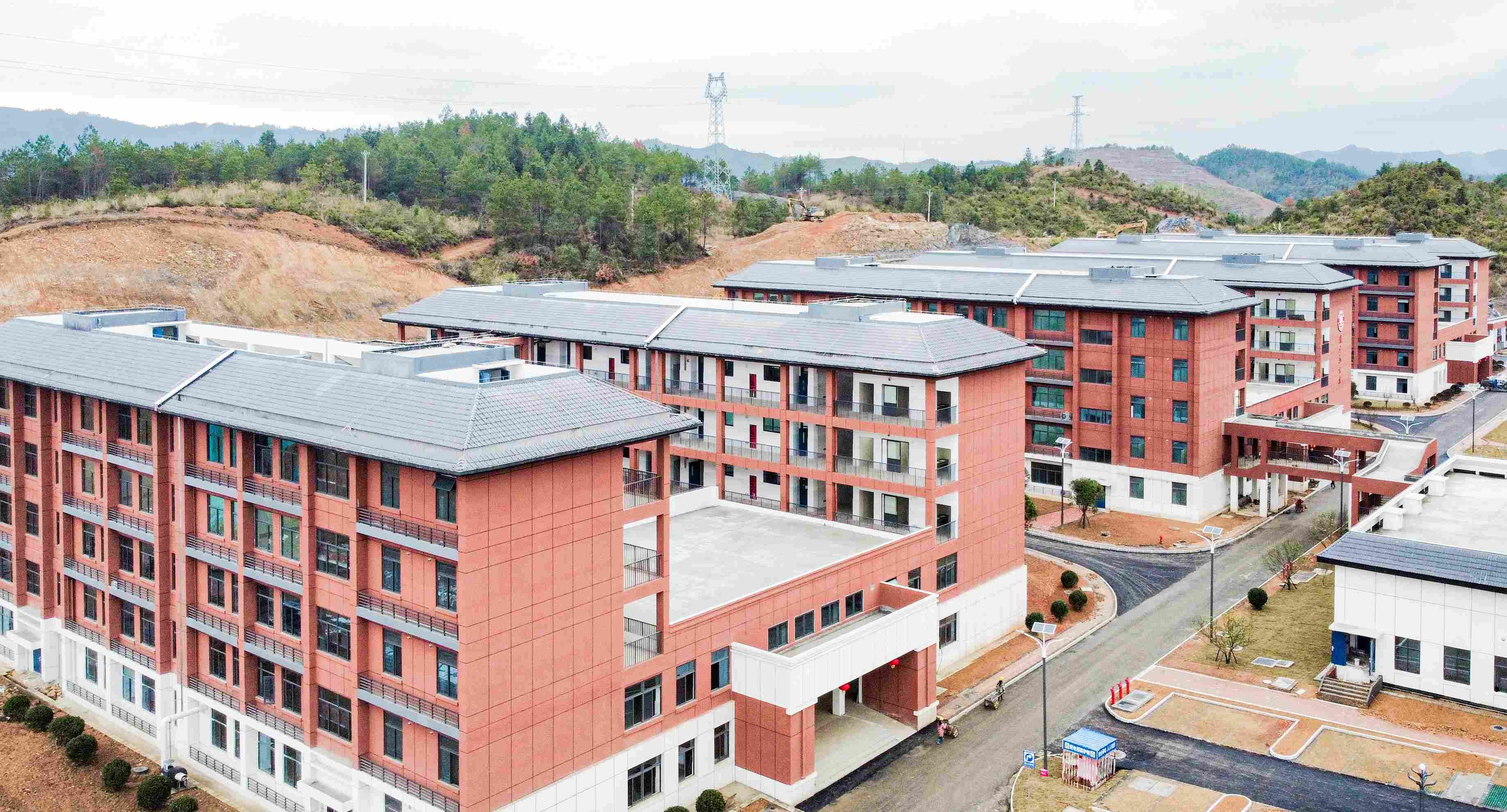 湖南郴州汝城一中新校区交付使用 (国产精品国产三级国产普通话)